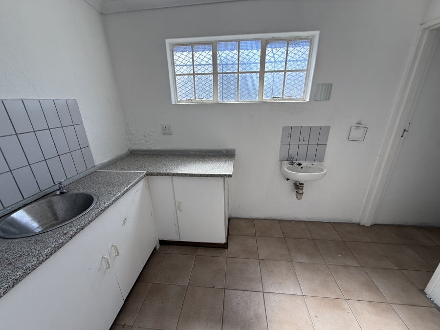 To Let commercial Property for Rent in Parow East Western Cape